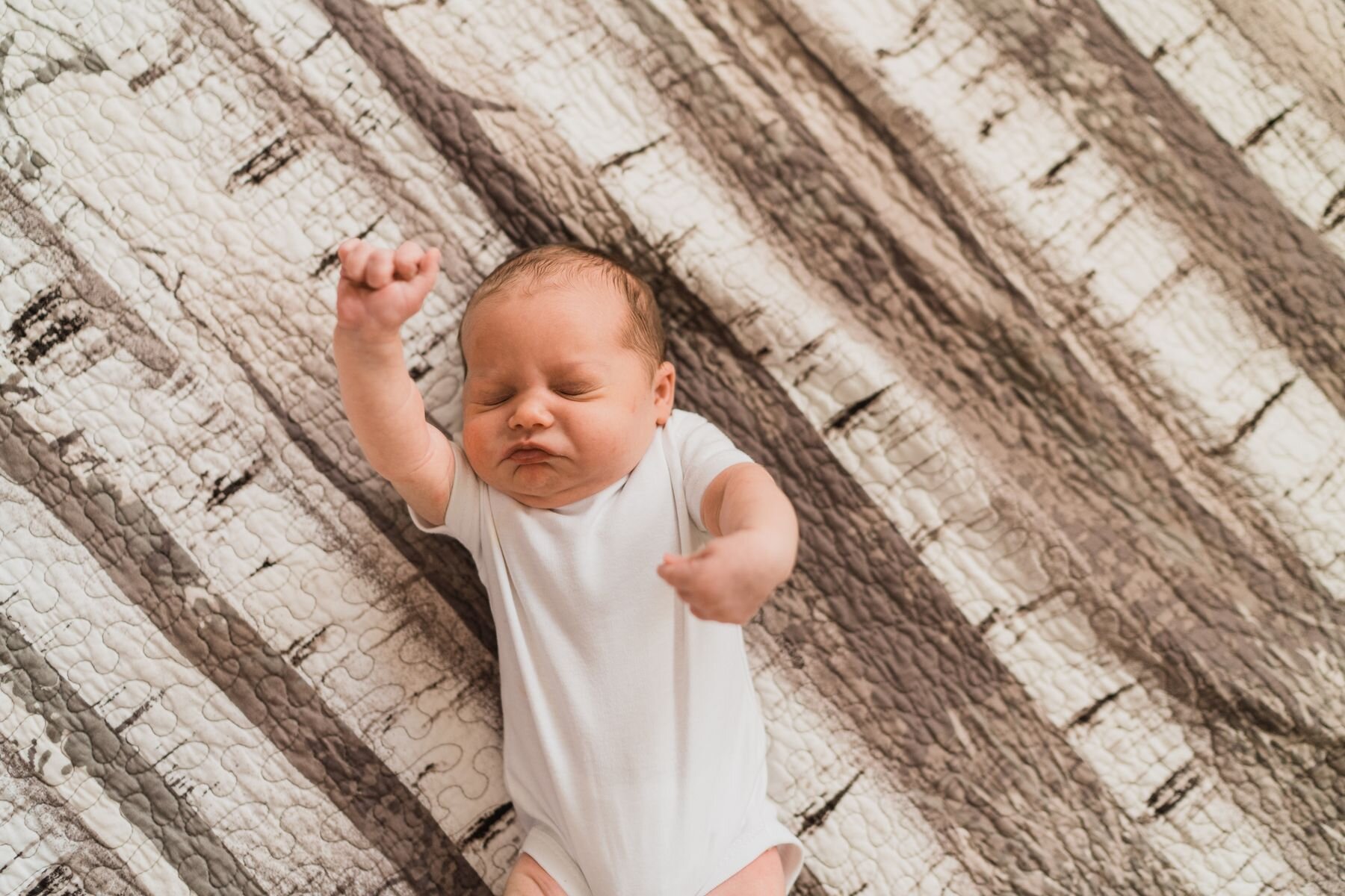 Sammamish newborn photo shoot in-home