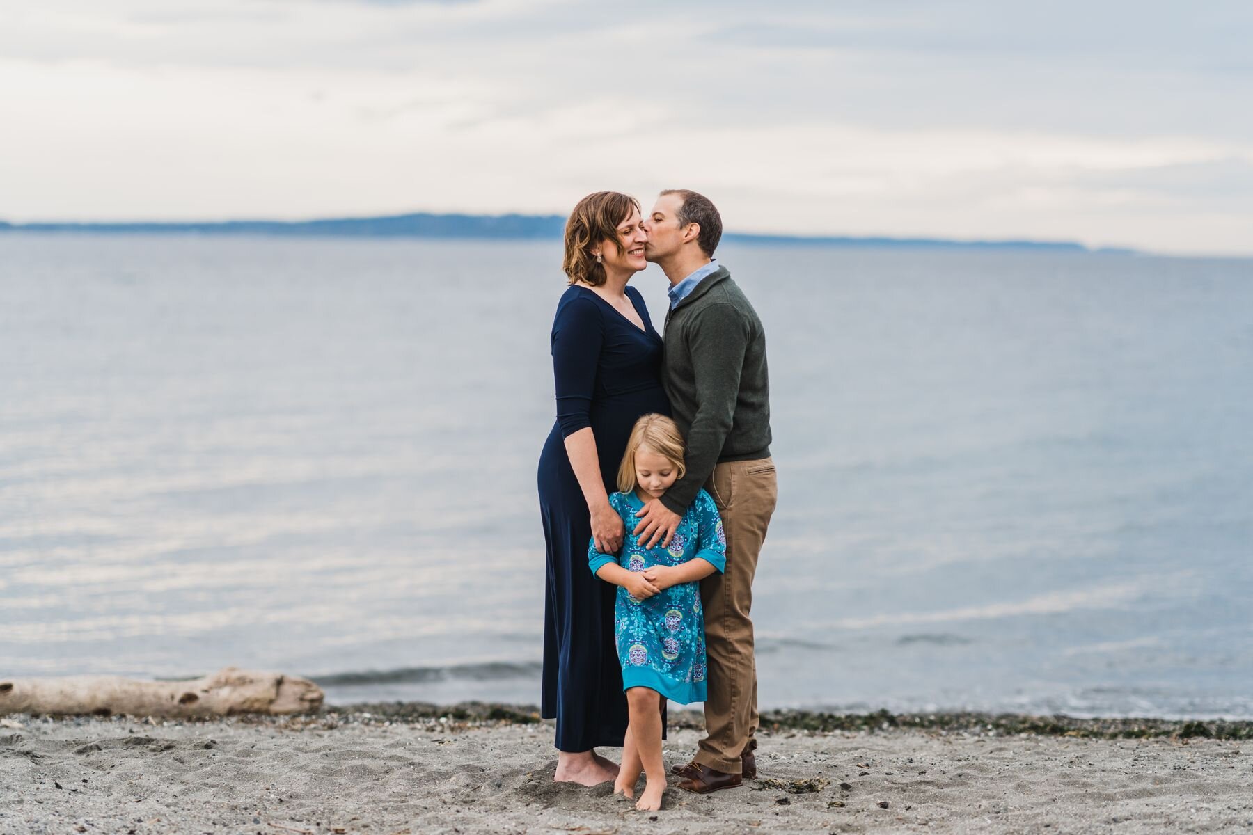 Seattle beach maternity session Sammamish Family photographer Family of 3 enjoying each other