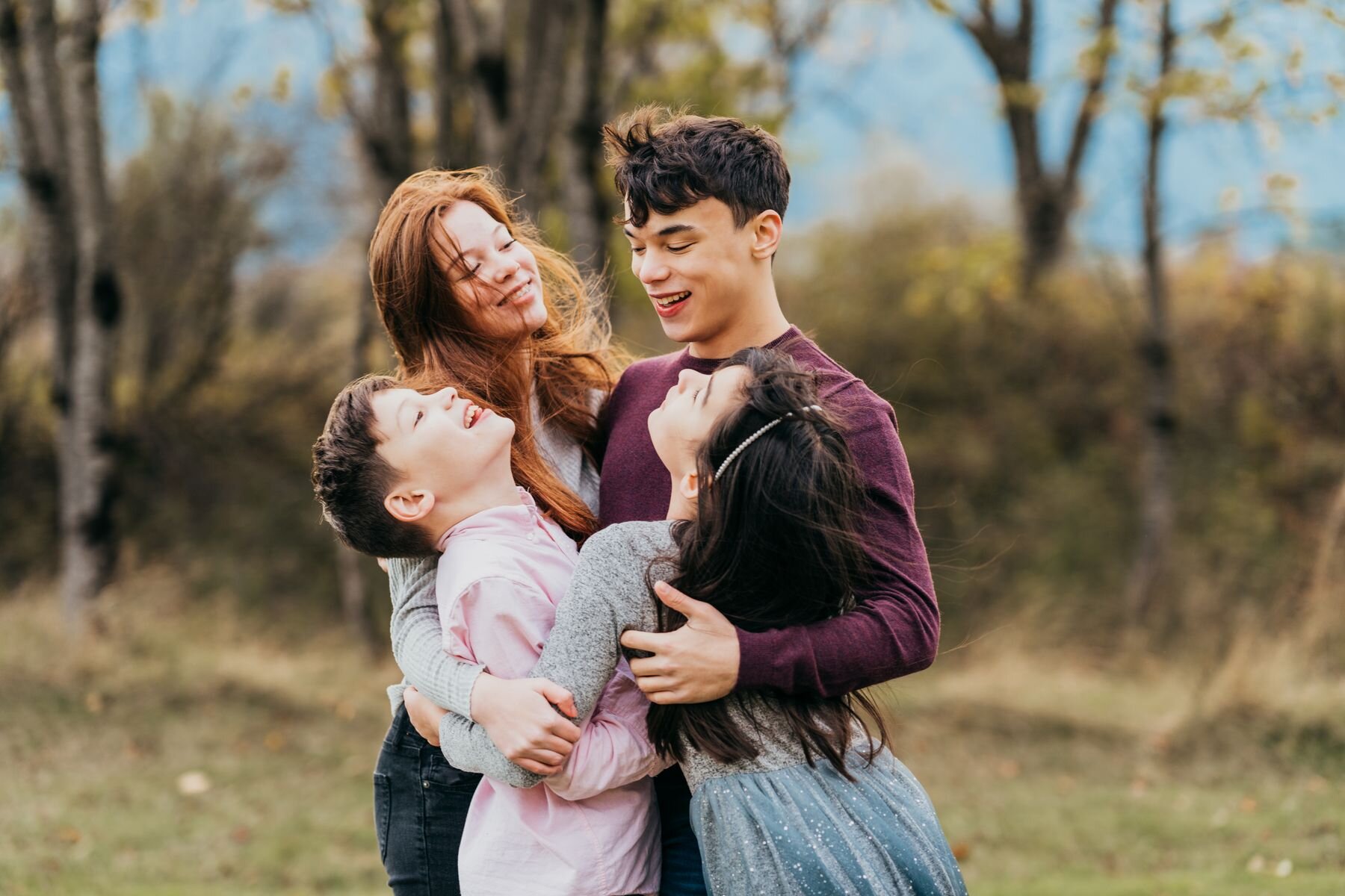 Sammamish Family siblings love photo session