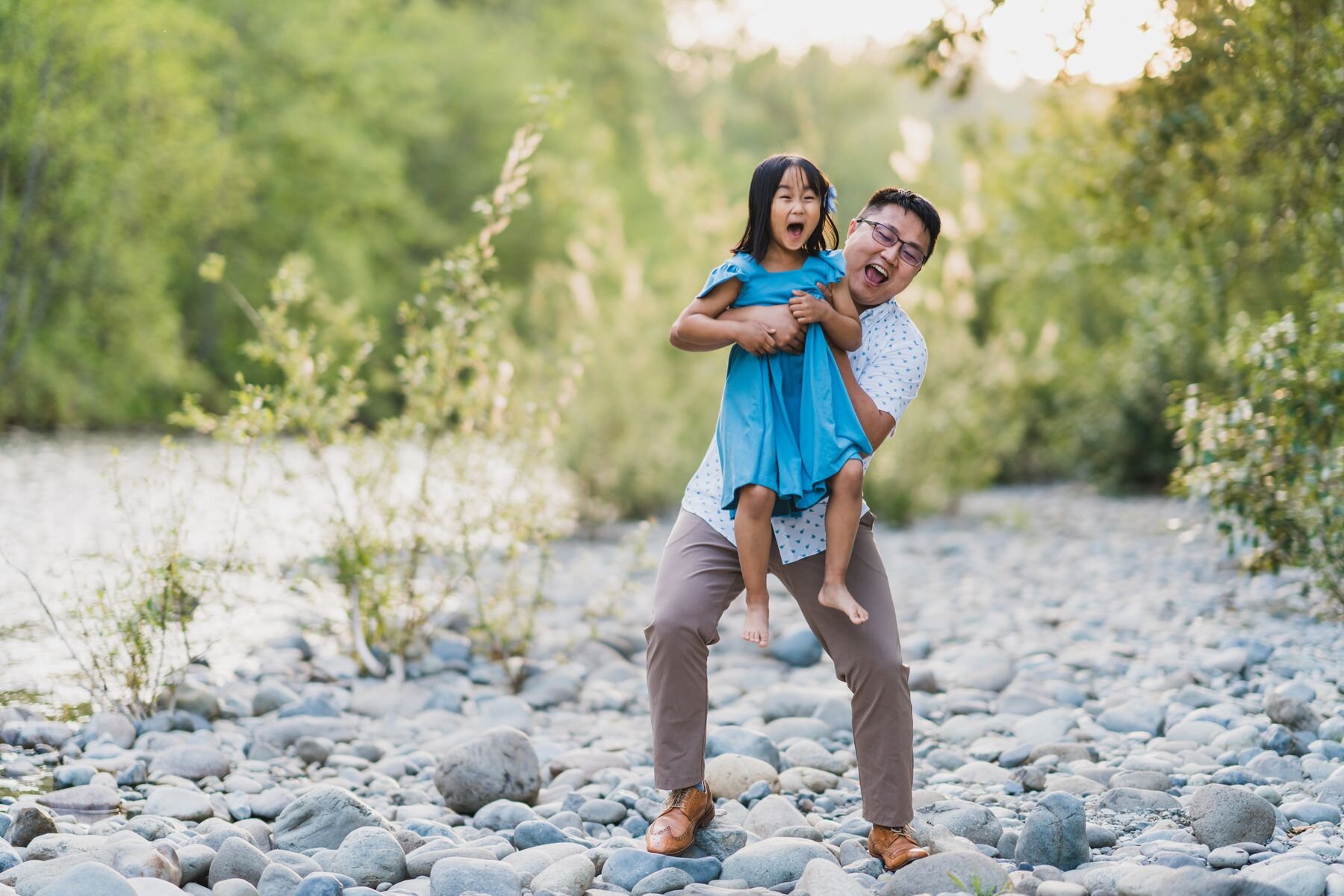 Issaquah family photo session dad and daughter